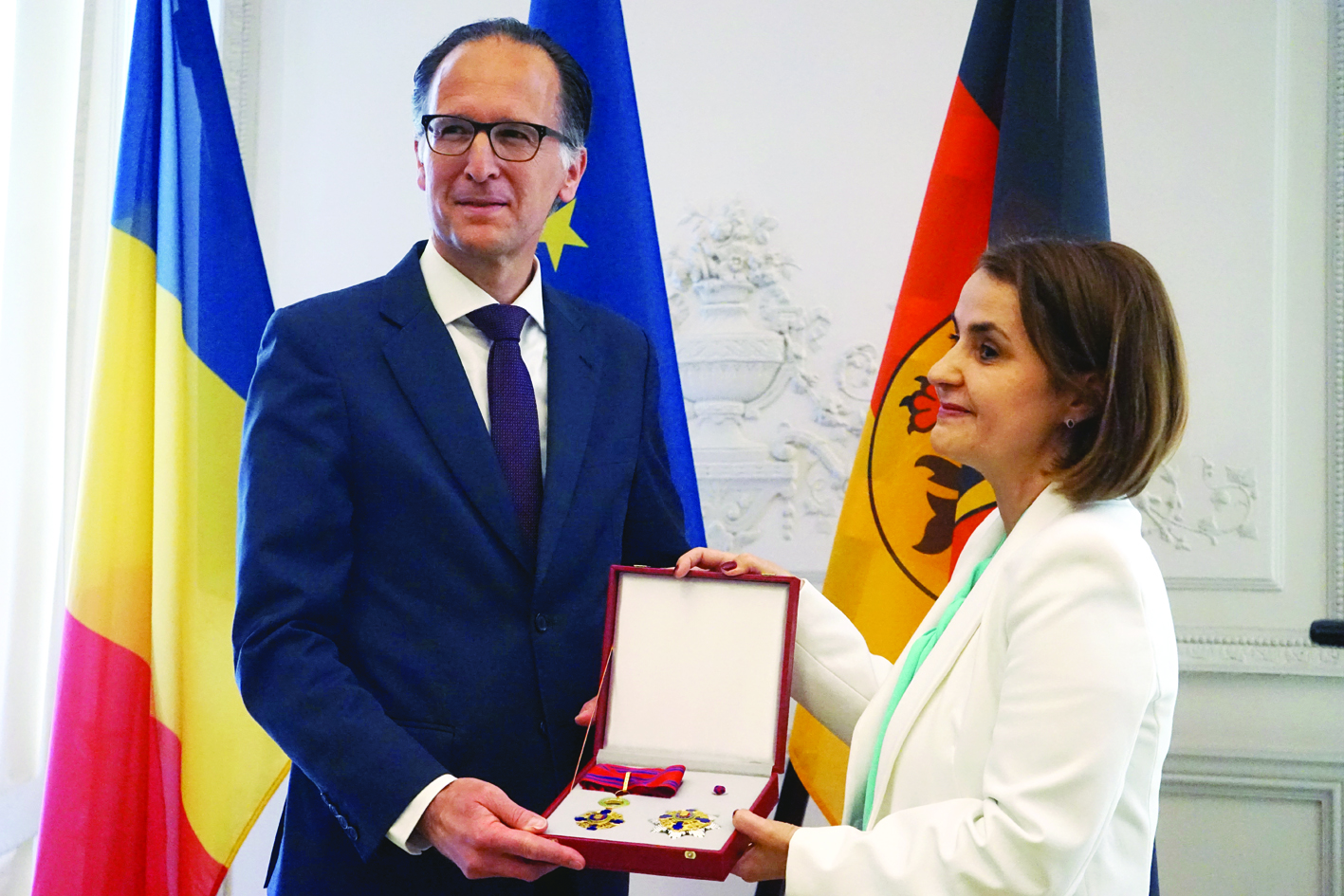 Botschafter Dr. Peer Gebauer mit „Stern Rumäniens“ geehrt